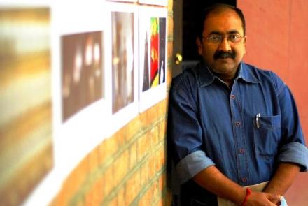 Picture of Partho Bhowmick, who trains blind people in photography